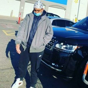 Meet your Posher, Daymeain